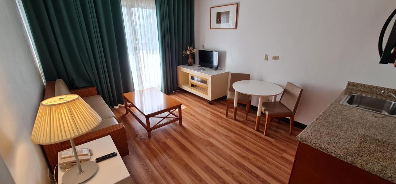 Surestay By Best Western Guam Airport Barrigada Eksteriør billede