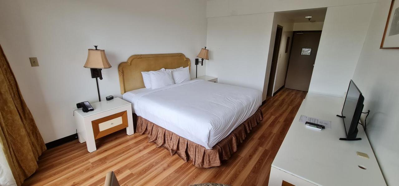 Surestay By Best Western Guam Airport Barrigada Eksteriør billede