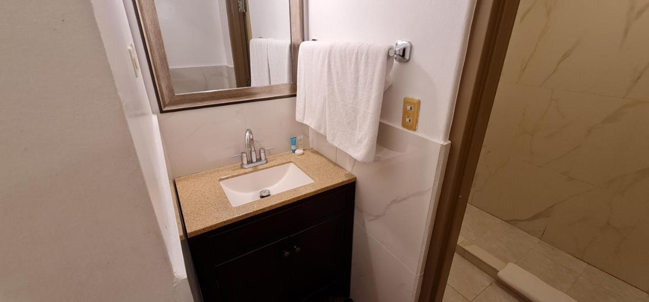 Surestay By Best Western Guam Airport Barrigada Eksteriør billede