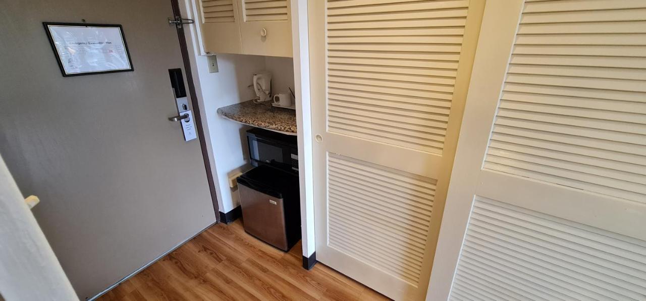 Surestay By Best Western Guam Airport Barrigada Eksteriør billede